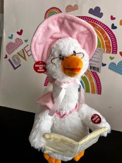 ADORABLE MOTHER GOOSE STORY TELLER! BRAND NEW WITH TAGS - 14 INCG - RECITES 7 STORIES WITH MUSIC
