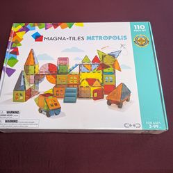 110 piece set Magna-tiles Metropolis