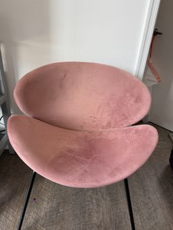 Pink Beauty Chair