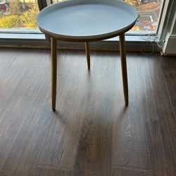 Lightweight Small Side Table for Small Spaces, Gold and White with 3 Legs.