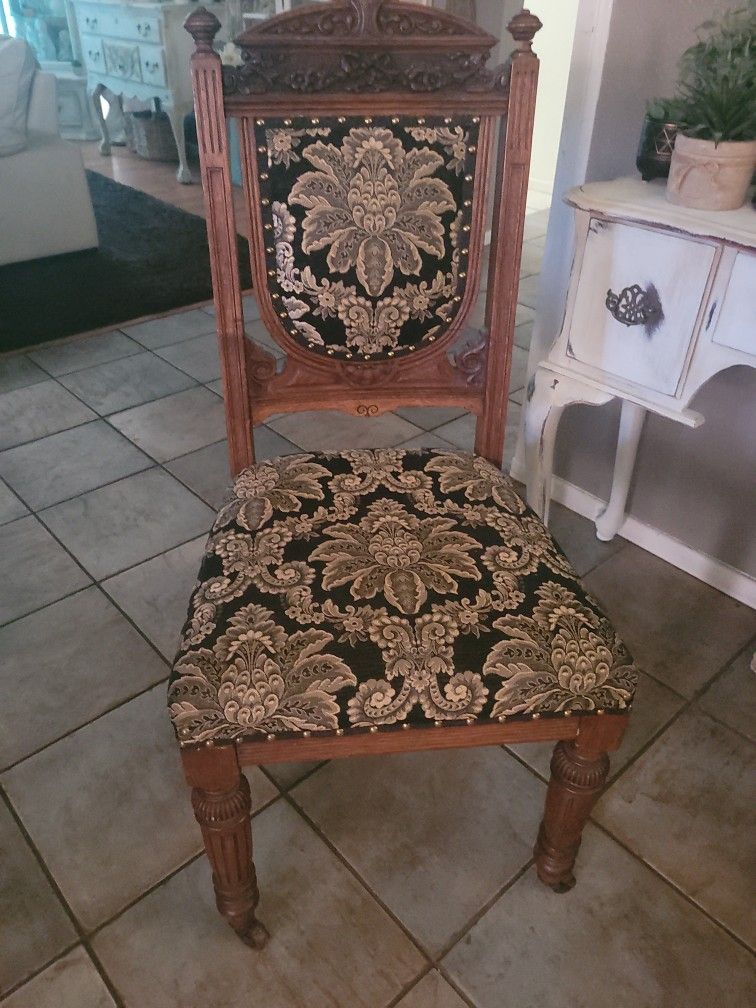 Beautiful Ornate Antique Chair 