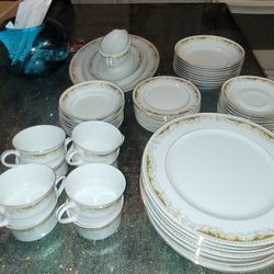Vintage Queen Anne fine china set of 50 pieces 