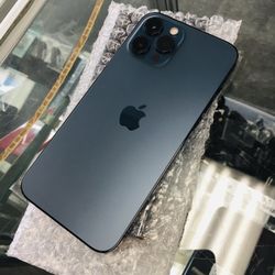 iPhone 12 Pro Max 128gb 5G Unlocked Excellent Condition 