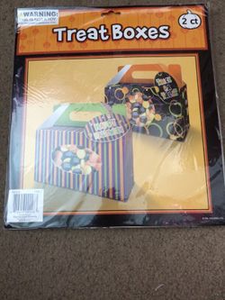Halloween treat boxes (7) count boxes