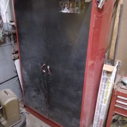 Double Door Metal Cabinet