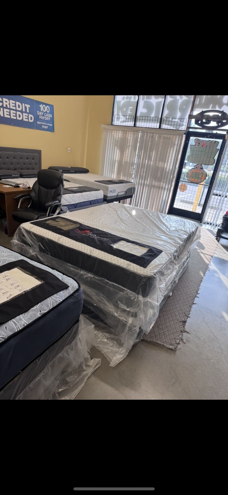 King Mattress And Boxes 