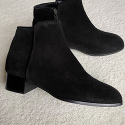 Suede Leather Italian boots by Aquatalia  womens 10.5