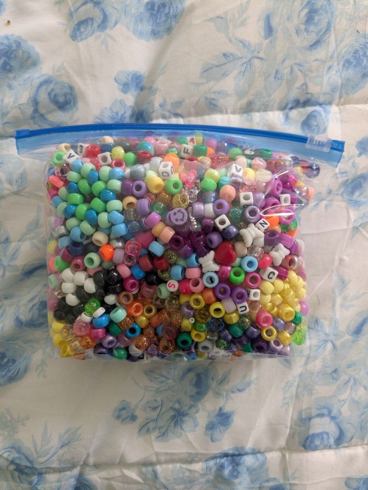 Quart Sized Bag of Assorted Beads