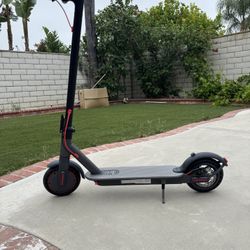 Electric scooter