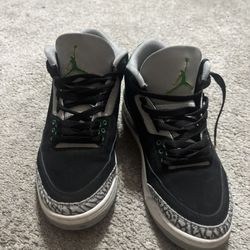 Jordan 3 Pine Green Size 7’5 Adult 