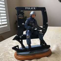 HELICOPTER COLLECTIBLE STATUE