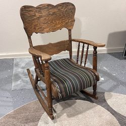 Antique Rocking Chair 