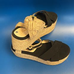 Black Sandals 10