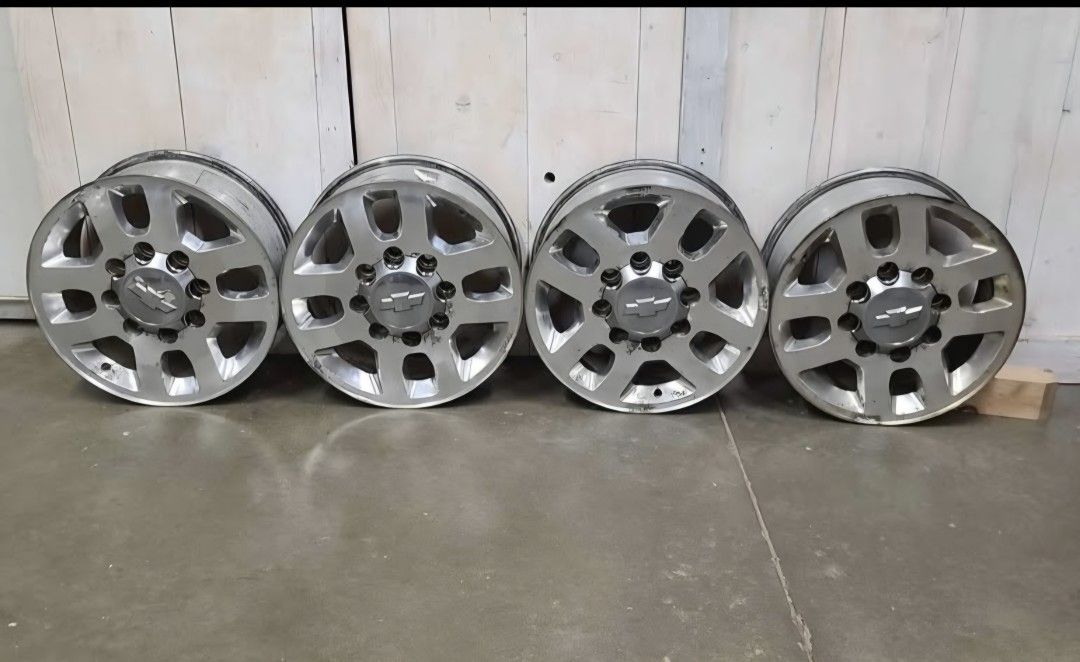 Winter Set! 18" Factory Chevy/GMC 2500 HD Wheels | $450 OBO