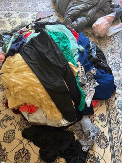 125+ Pieces of Women’s clothing Sizes L-XL