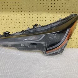 2020 - 22 - TOYOTA COROLLA- LEFT- HEADLIGHT 
