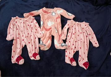 Carter’s Footed Sleeper Onesies Set of 3