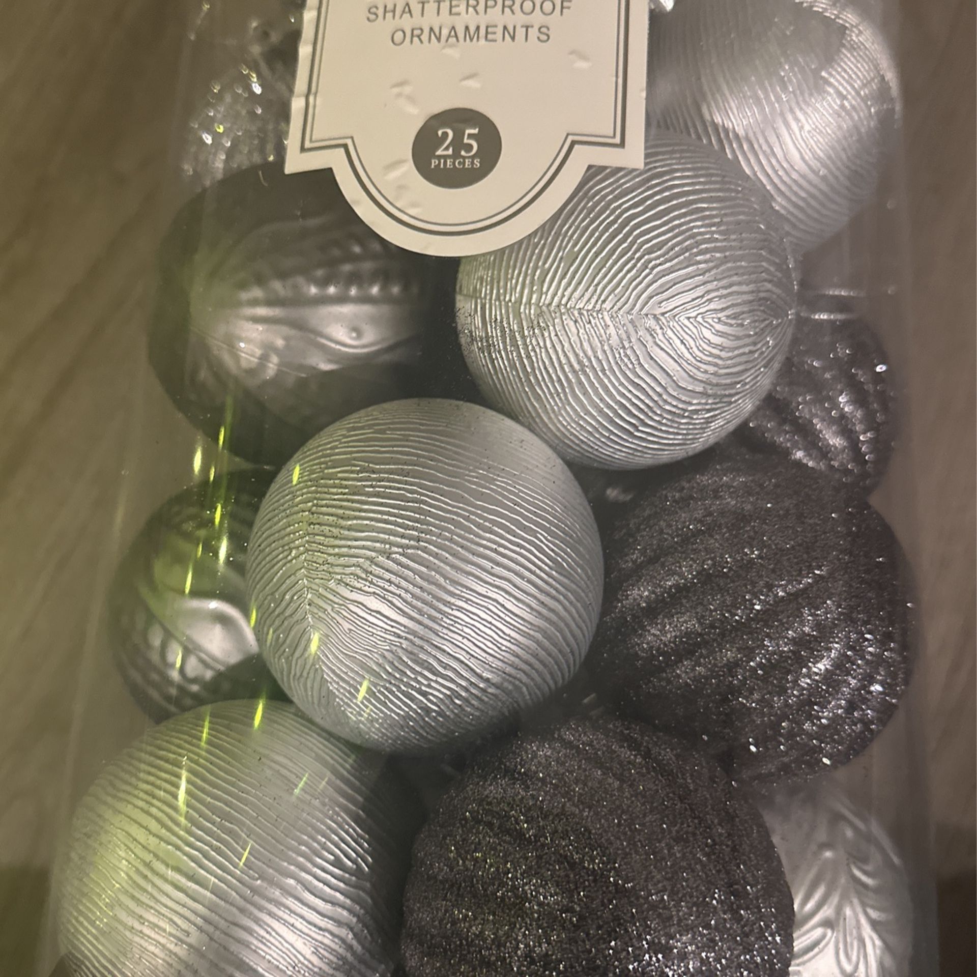 Motif Shatterproof Ornaments 25 Pieces
