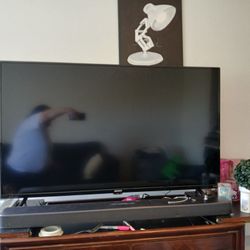 55 In Tvl And Jbl Surround Sound W/Sub