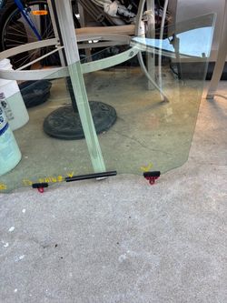 LEFT DRIVER SIDE FRONT DOOR GLASS 2017 TOYOTA PRIUS “”” V””””