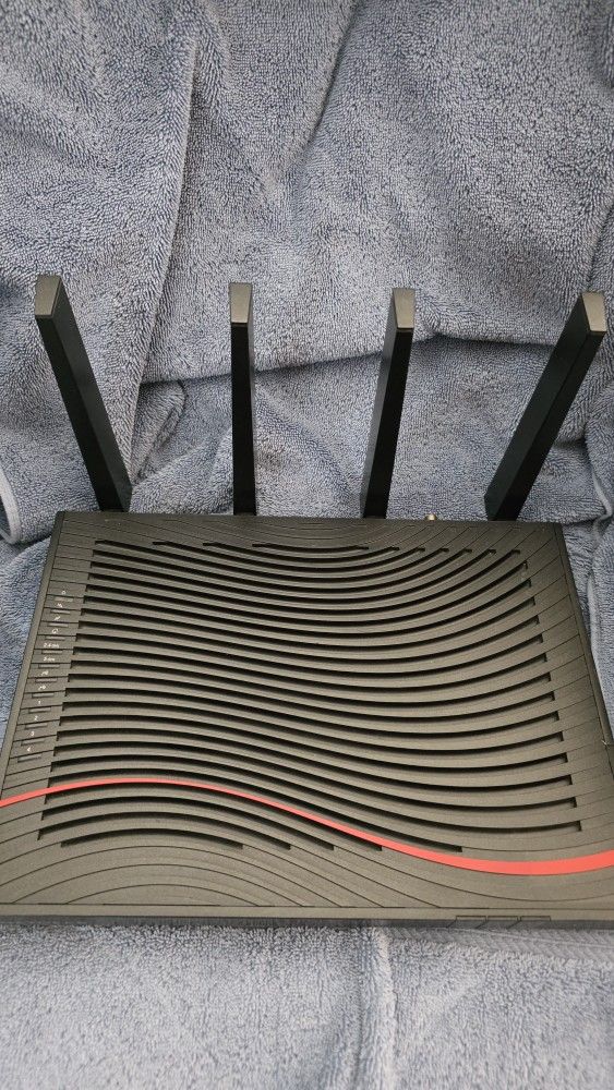 Nighthawk X4S Router