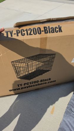 New Large dog kennel with pad