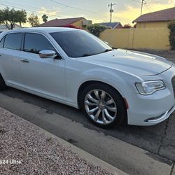 2018 Chrysler 300