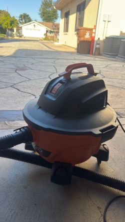 Vacuum car ridgid
