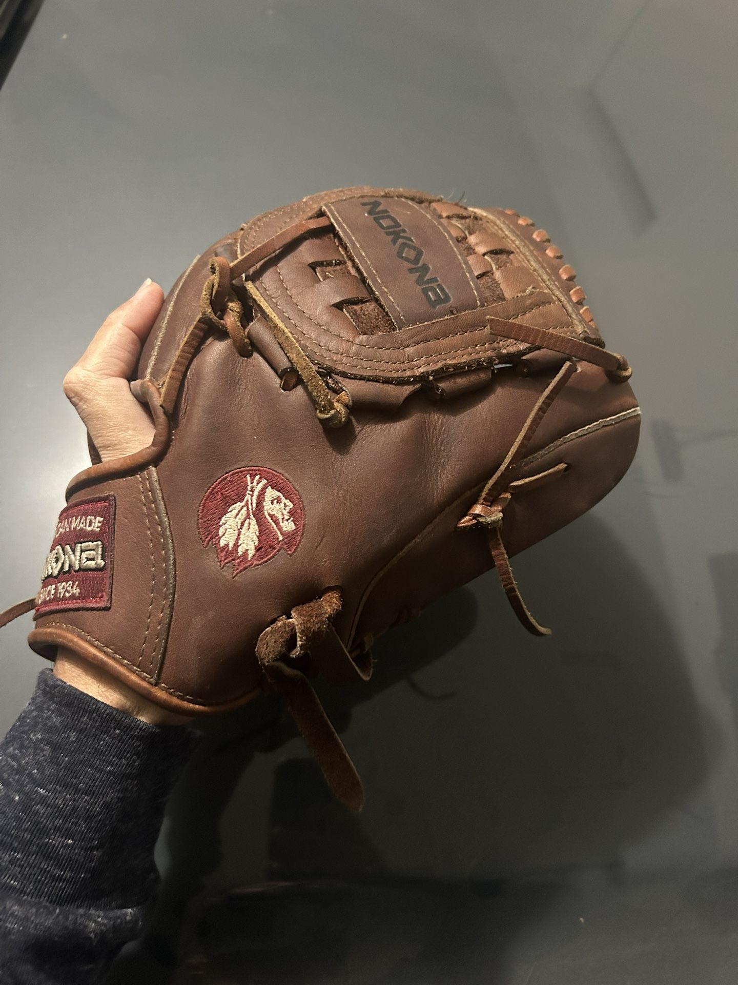 Softball Baseball Gloves