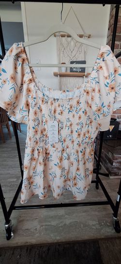 Floral Smocked Puff Sleeve blouse
