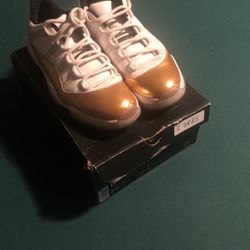 Jordan 11 Low “Closing Ceremony” 