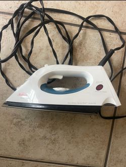 Sunbeam Compact Steam Iron, 1200 Watts, Non-Stick Soleplate, Powerful Shot of Steam, Horizontal or Vertical, Spray Mist, Precision Tip, White/Blue