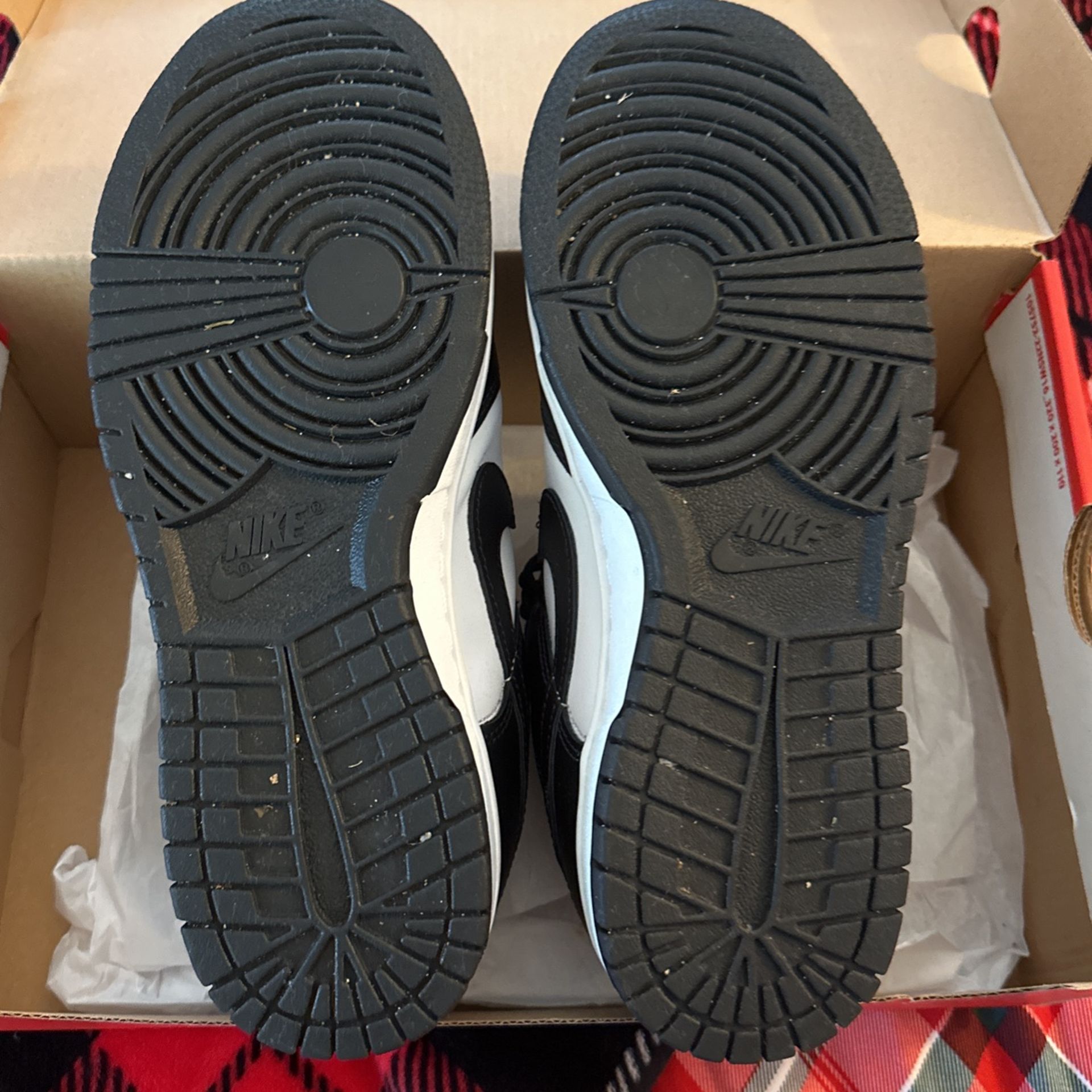 Nike Dunk Low “pandas”