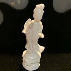 Vintage Porcelain Kwan Yin