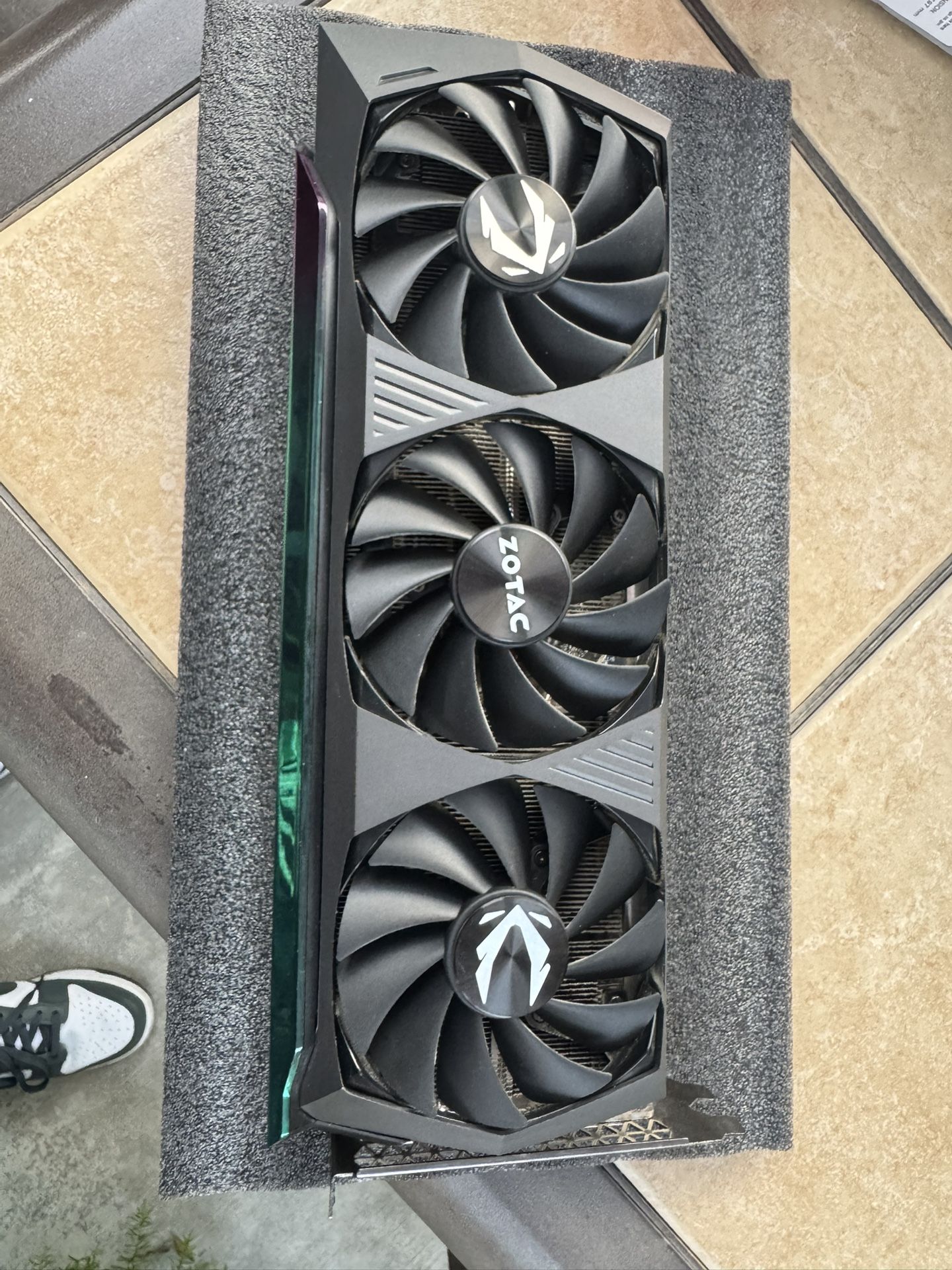 ZOTAC Gaming GeForce RTX 3070 Ti AMP Holo 8GB GDDR6X