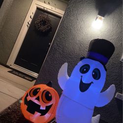 Ghosts Inflatable 