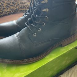 Men’s Boots Brand New Condition Size 13 For $60