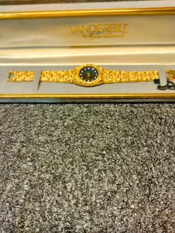 🌹⌚NEW VINTAGE  RARE WOMEN'S  WRIST  WATCH , GLORIA VANDERBILT⌚⌚