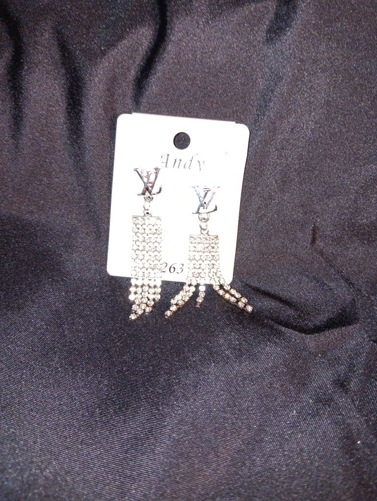 Aretes