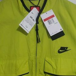 Nike Sportswear Tech Vest Repel UPF 40+ Men's Size LARGE-TALL Brand NEW Authentic 