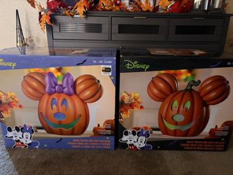 Disney Mickey Mouse & Minnie Mouse Halloween Decorations