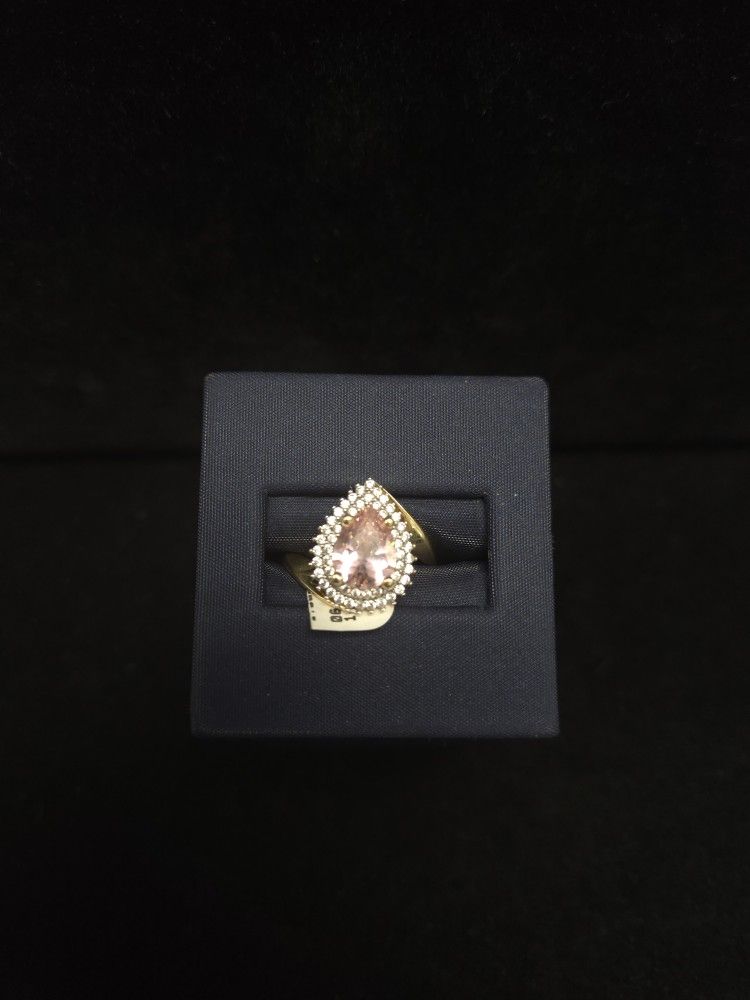 14k Gold Lady's Ring