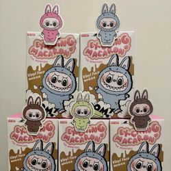 Macarons Labubu From PopMart