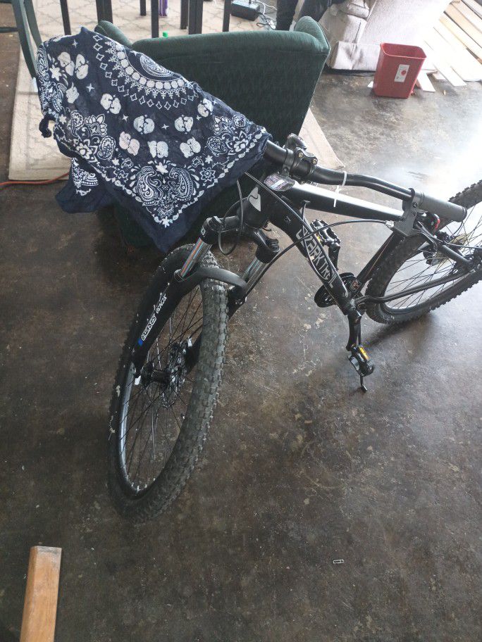 Ozark Trail $80 Great Bike For Outdoor And Inner City Travel