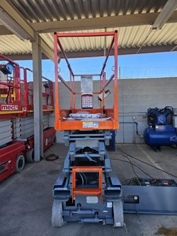 Skyjack 19' Scissor Lift