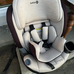 Safety 1st 360 convertible car seat