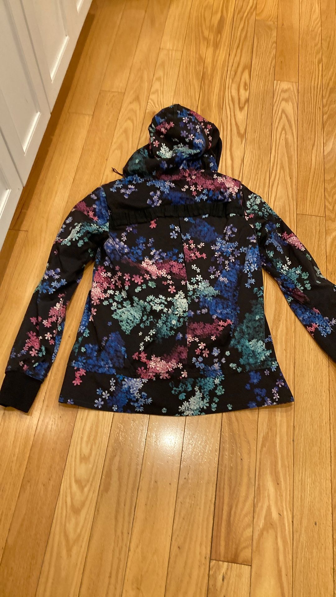 LULULEMON s 10