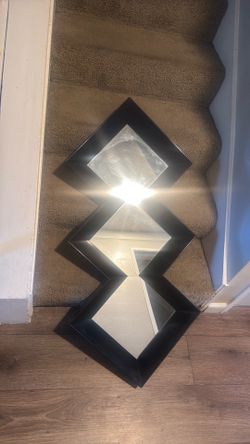 Black diamond mirror