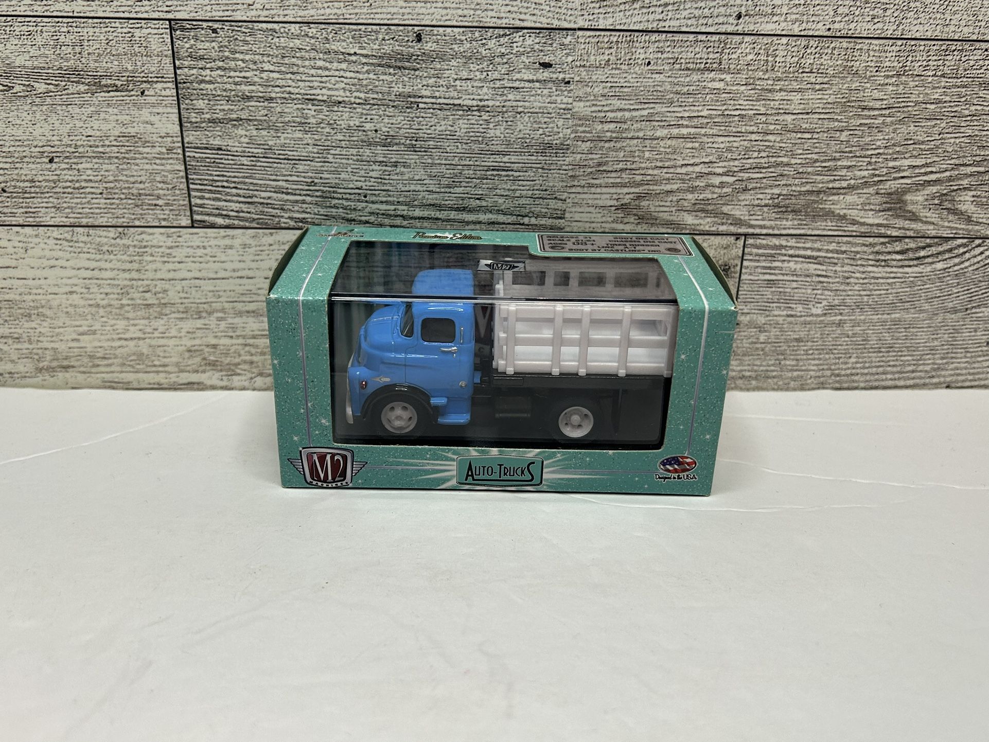 M2 Machines Auto Trucks Light Blue/ White ‘1957 Fargo COE Truck • Die Cast Metal • Made in China Scale 1:64