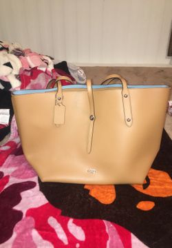 Authentic Louis Vuitton Duffle Bag for Sale in Fort Lauderdale, FL - OfferUp